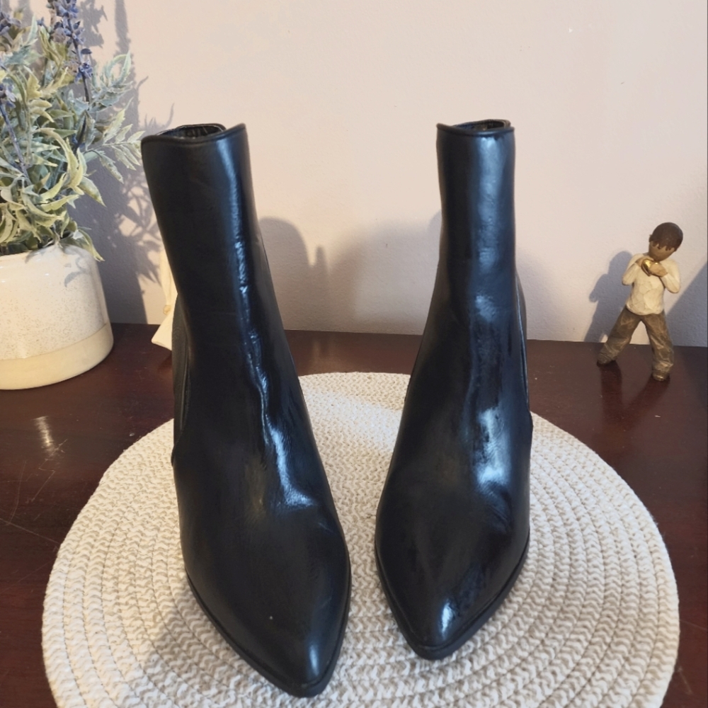 Penny Loves ❤️ Kenny Black Heeled Boots